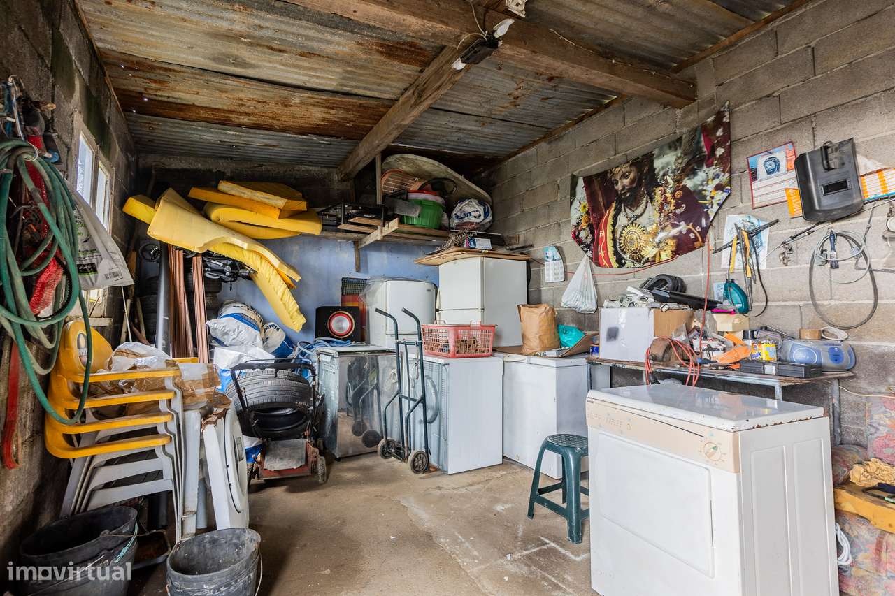 Moradia T2 - Feteiras-17