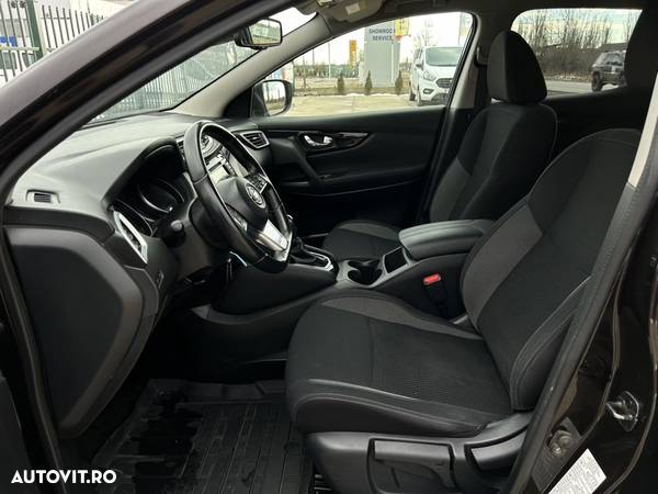 Nissan Qashqai 1.7 dCi Xtronic ALL-MODE 4x4i TEKNA - 17