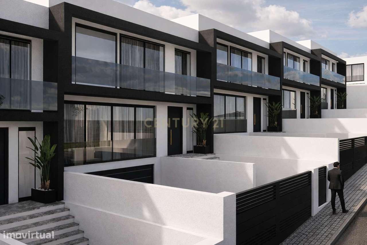 Terreno Com Projeto Para Moradia De Gaveto Morreira Braga