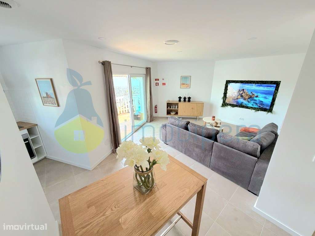 Excelente apartamento localizado, num 1º andar, na famosa Avenida D...-5