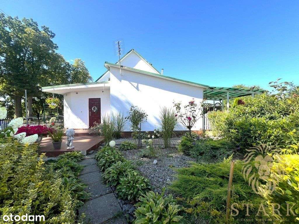 Bralęcin dom na sprzedaż z pięknym ogrodem-16