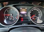 Volkswagen Touran 2.0 TDI Highline - 35