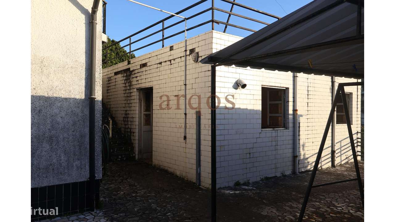 Moradia Isolada T4+1 em Lourosa-21