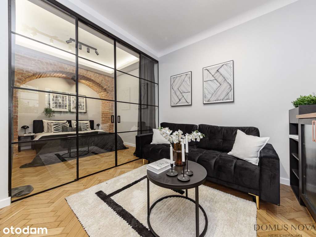 Przytulne z klimatem w przedwojennej kamienicy-0