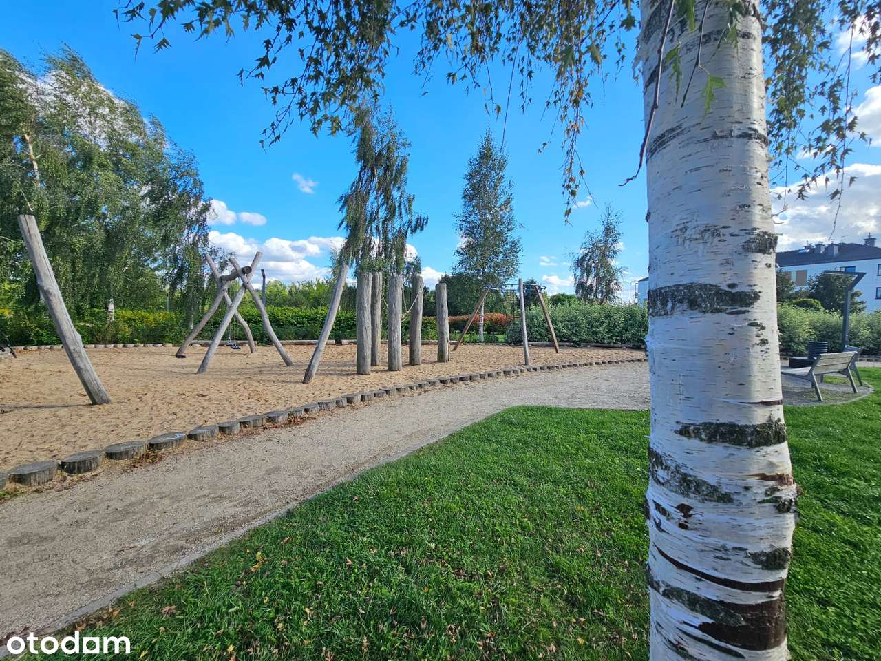 Jasne 2 pokoje przy parku – balkon, komórka opcjonalnie miejsce w hali-12