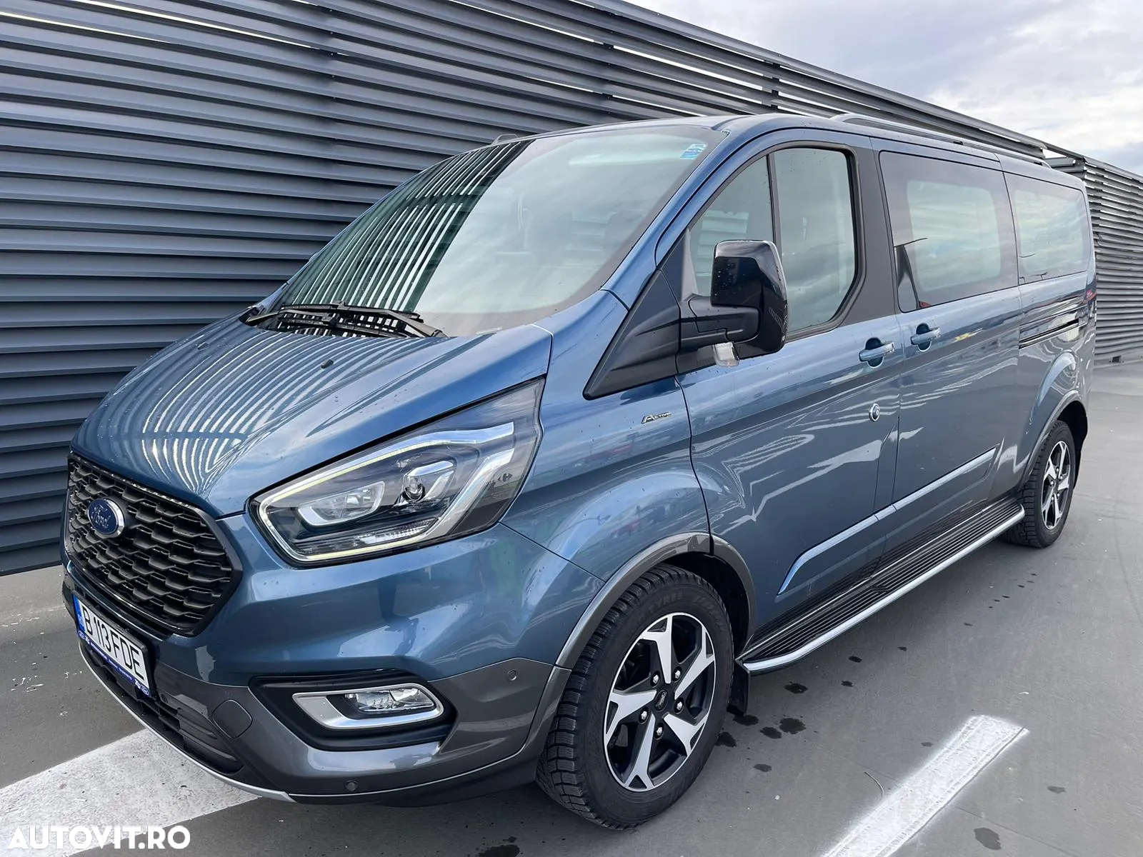 Ford Tourneo Custom - 5