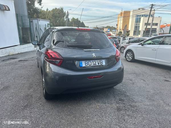 Peugeot 208 1.2 PureTech Style - 4