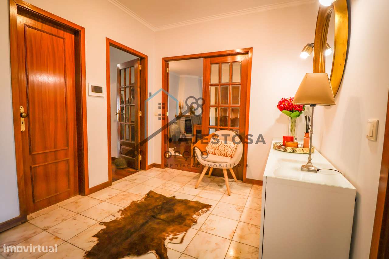 Apartamento T3 com Excelente Localização — São Vicente, Braga-22