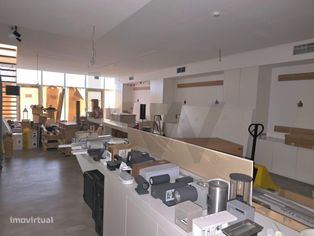 ESPAÇO MULTIFACETADO (actualmente ESCRITORIO)  MODERNO, c/ ÓPTIMA ACES - Grande imagem: 4/30