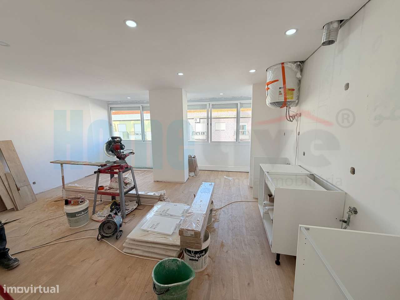 Apartamento T3 Remodelado Alverca, Próximo da Estação de Comboios - Grande imagem: 4/19