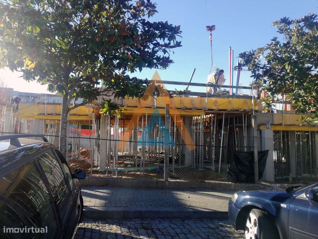 'OPORTUNIDADE ÚNICA: Adquira a Sua Nova Moradia T3 em Paços de Bran... - Grande imagem: 5/12