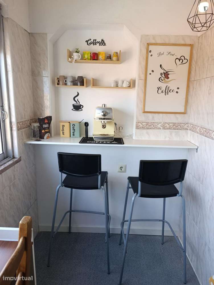 Quarto - localizado em Alta de Santa Clara Coimbra - Grande imagem: 3/8