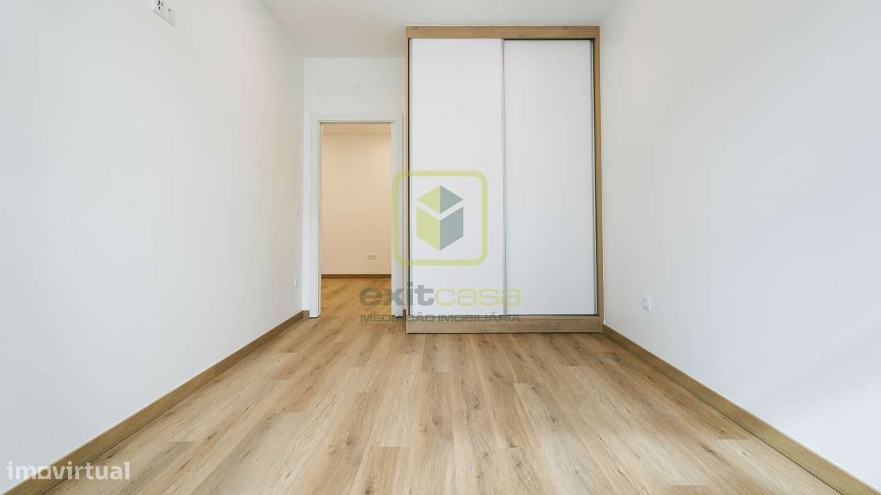Apartamento T1 junto à praia-11