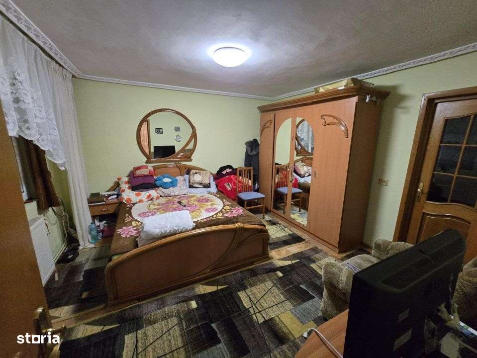 Casa si teren intravilan in suprafata de 1730 mp, Maracineni-5