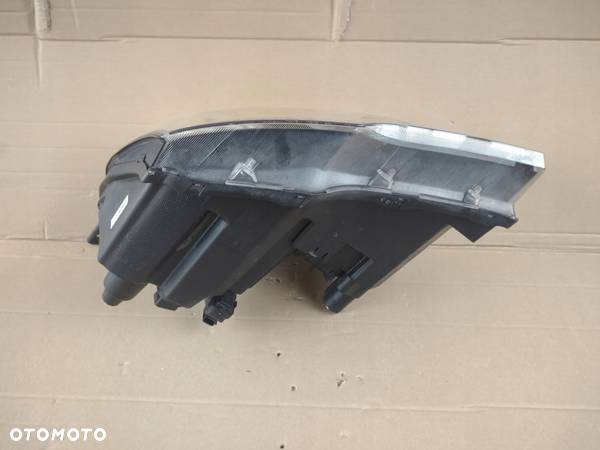 LAMPA PRAWA SSANGYONG RODIUS II 13- EU EUROPA 83102-216 OE - 4