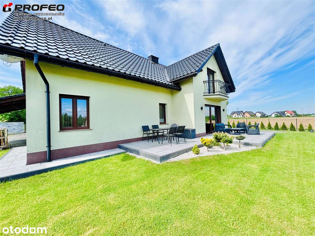 Wysoki standard i lokalizacja to wizytówka domu!-3