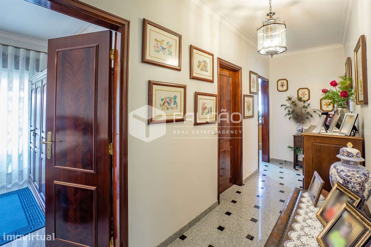 Moradia Isolada T5 Venda em Santarém (Marvila), Santa Iria da Ribeira - Grande imagem: 4/60