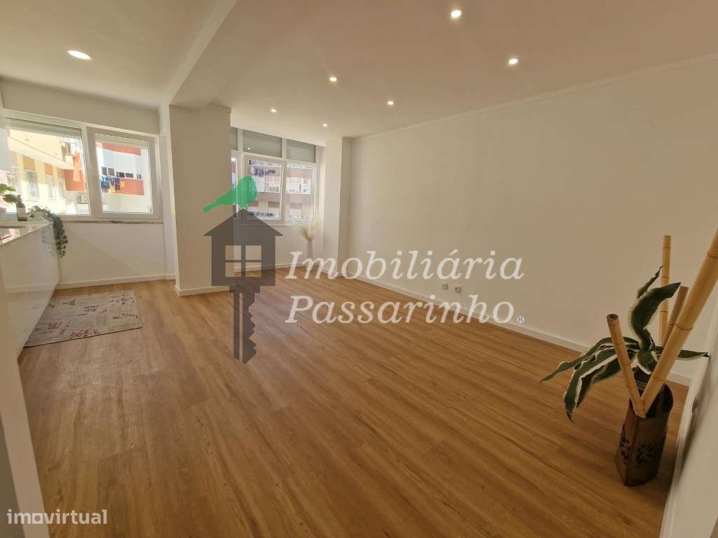 Apartamento T3 Totalmente remodelado Cruz de Pau-7