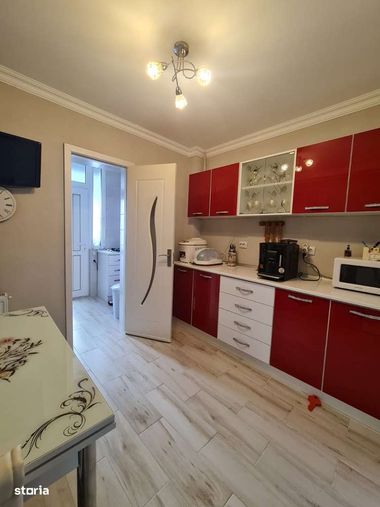 Vanzare apartament 3 camere dec in Galati, Sid-Vest, parter cu gradina-2