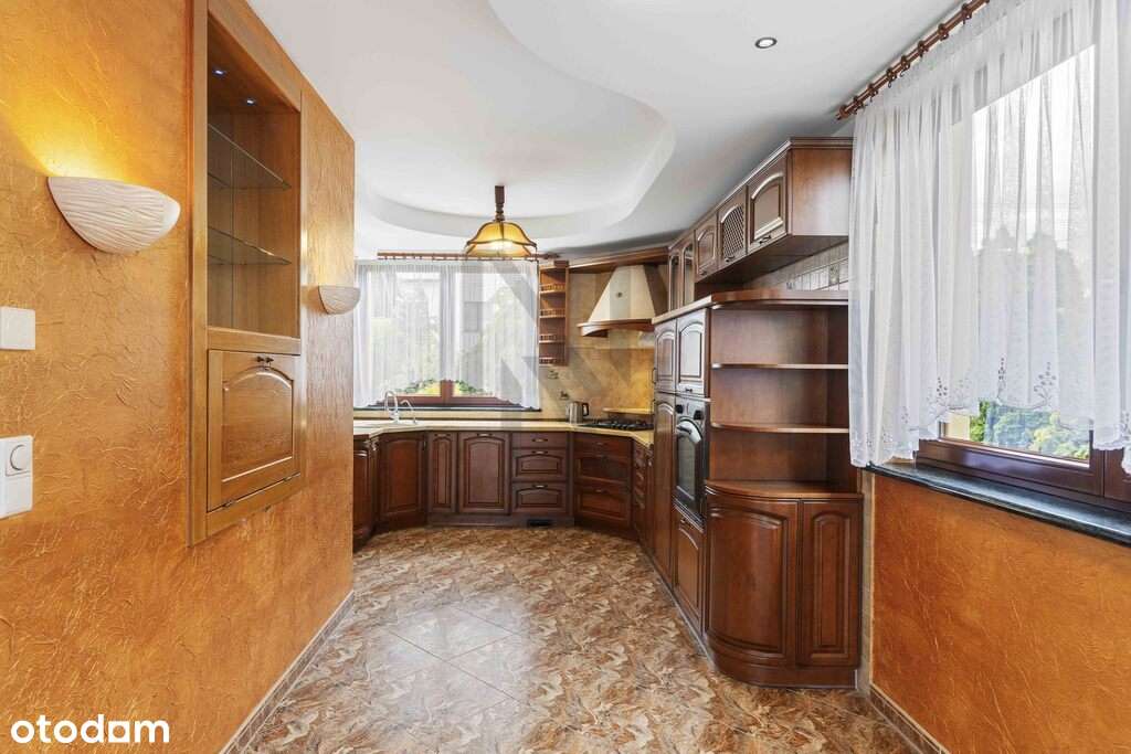 196m2 / 5 pokoi + 35m2 taras + garaż/ prowizja 0%!-3