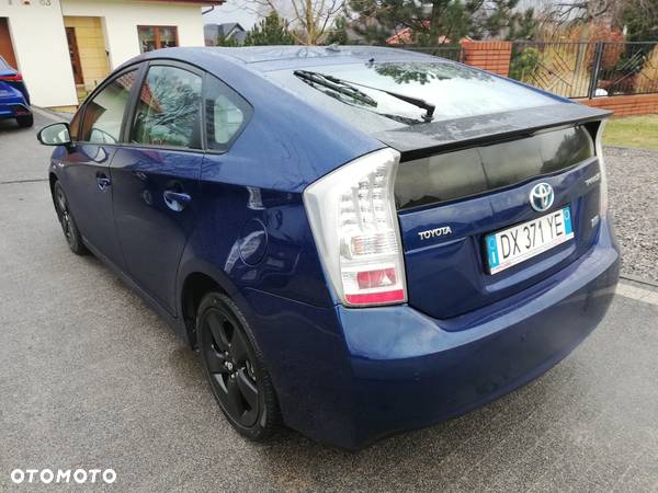 Toyota Prius - 10