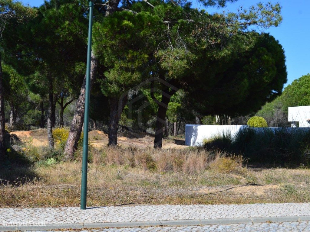 Terreno urbano perto da Praia, Almancil, Algarve