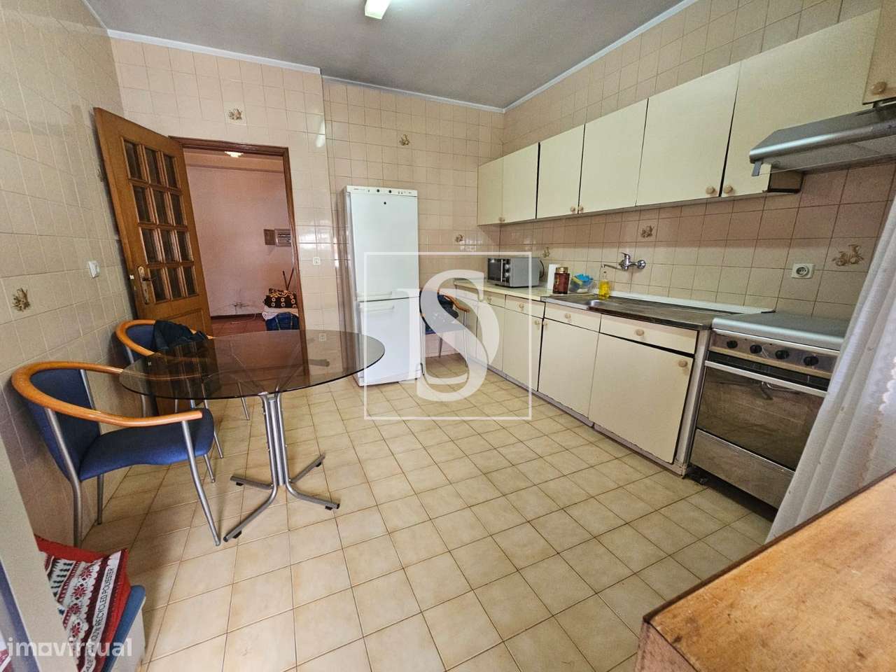 Apartamento T3 junto à estação de comboio de Rio Tinto-14