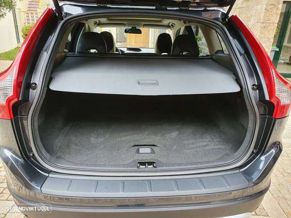 Volvo XC 60 2.4 D Drive R-Design - 6