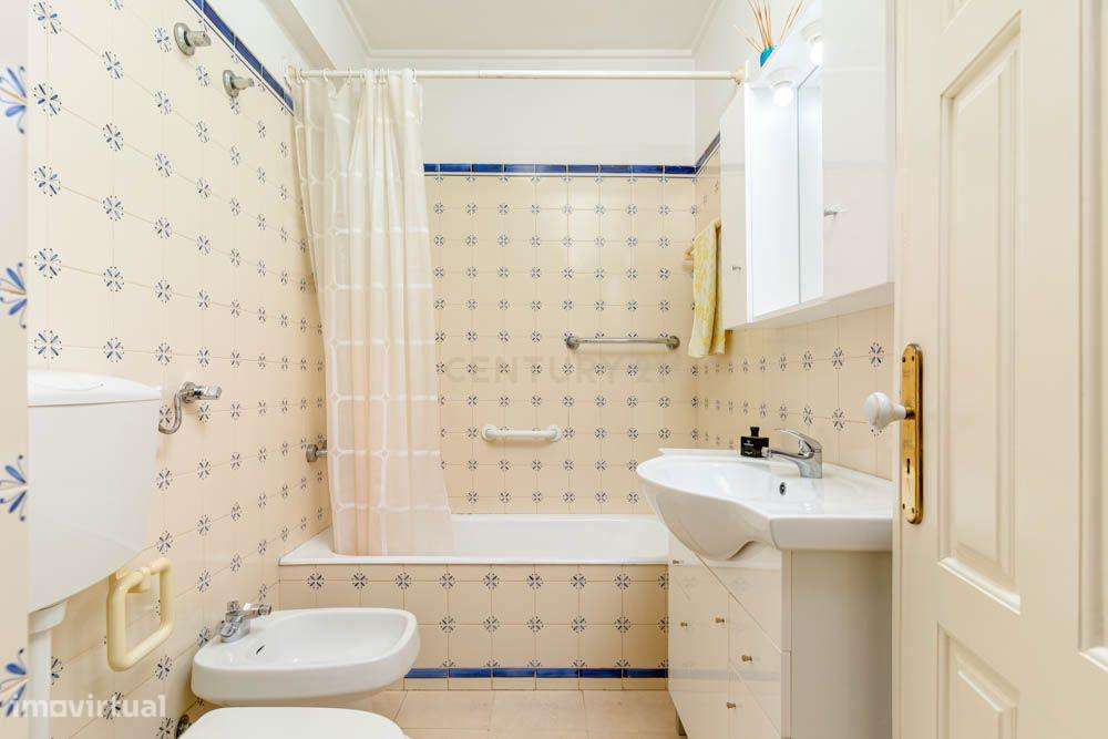 Apartamento T1 no Centro Histórico de Cascais com Vista Mar-19