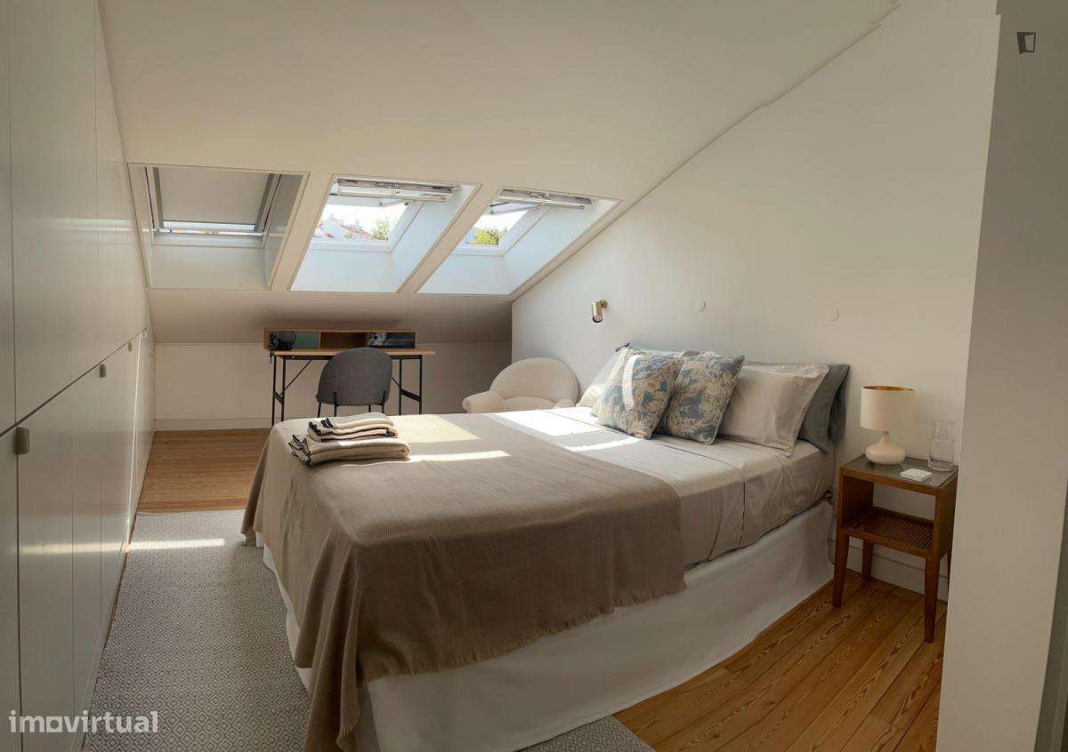 Quarto - localizado em São Sebastião Lisbon - Grande imagem: 4/10