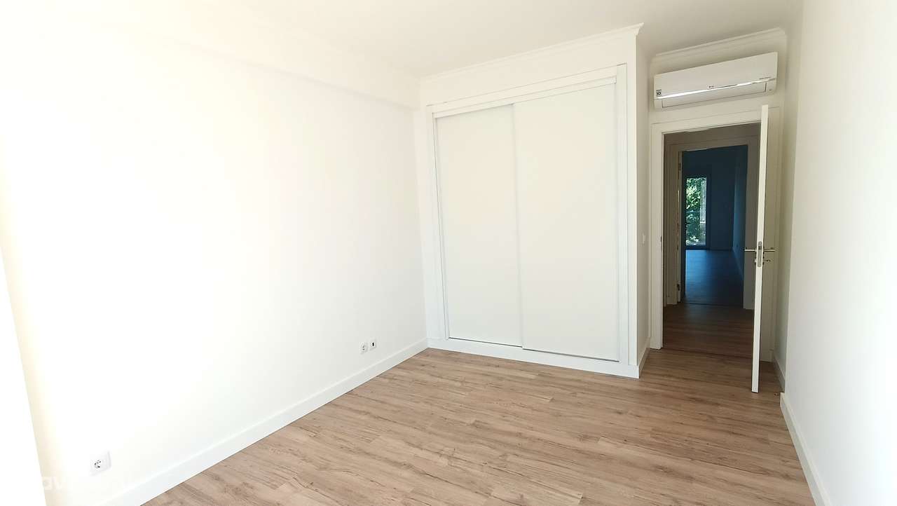 T3 NOVO Montijo com Parqueamento e Arrecadação | 168 M2 | Disponível-24