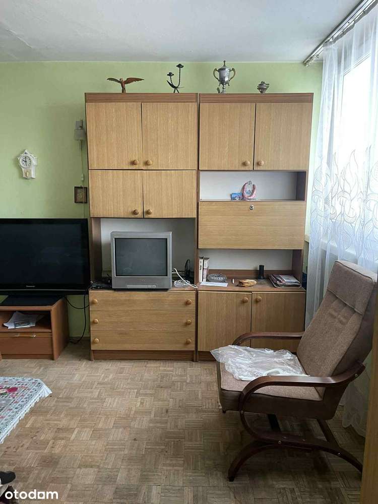 Kawalerka na Dąbrowie ,dobra lokalizacja , polecam - Pełny obrazek: 4/8