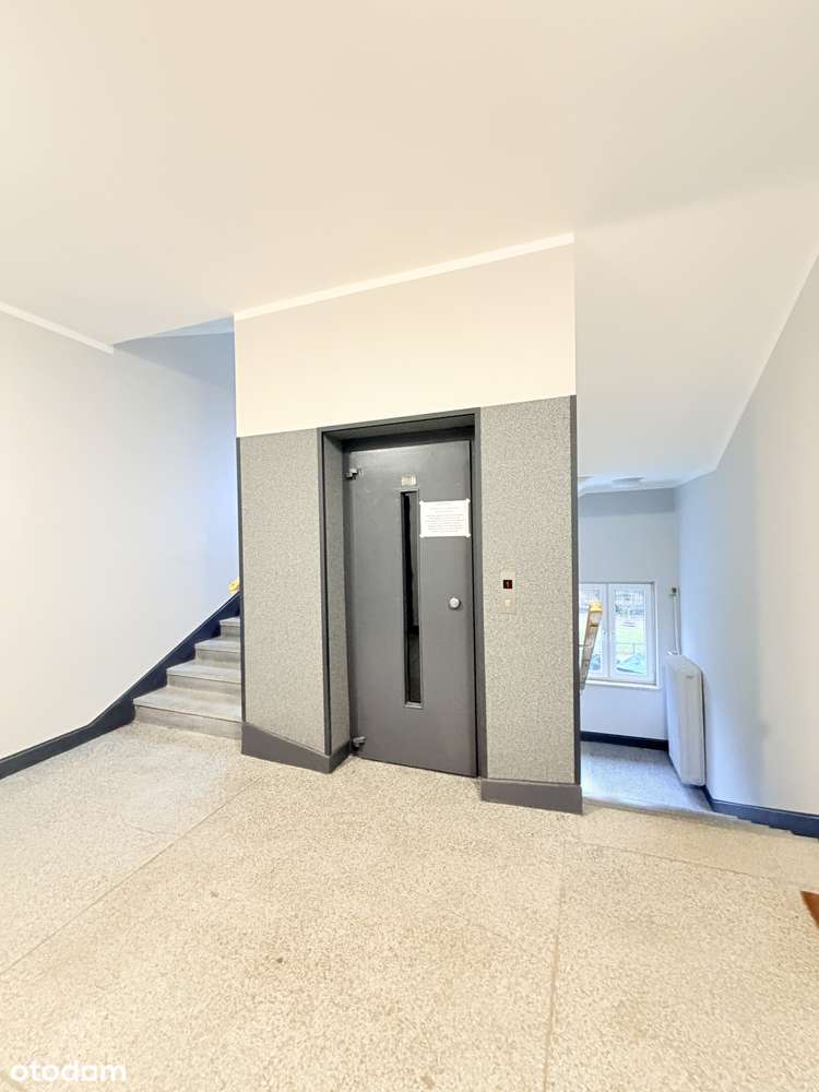 Kawalerka# Idealny rozstaw # OSOBNA KUCHNIA # WINDA # Hoża-14