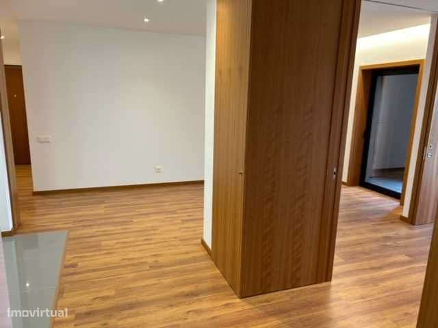 T1+1 - Hospital São João–Pólo Universitário–Asprela-Paranhos – Porto - Grande imagem: 4/12