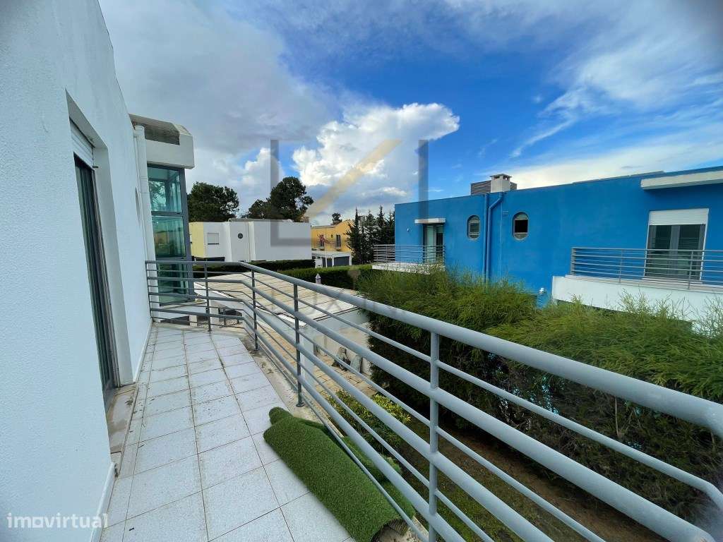 Moradia T3 com Piscina no Condomínio Palmela Village, Quinta do Anj...-50