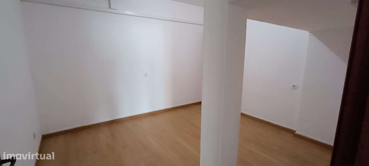 Moradia T6 com Cave, R/Chão e Sótão Aproveitado | A 3 km de Tomar-21