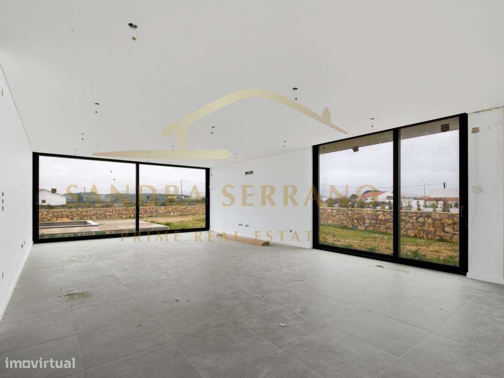 Moradia T4 Nova de Arquitetura Contemporânea | Azenhas do Mar - Sintra-13