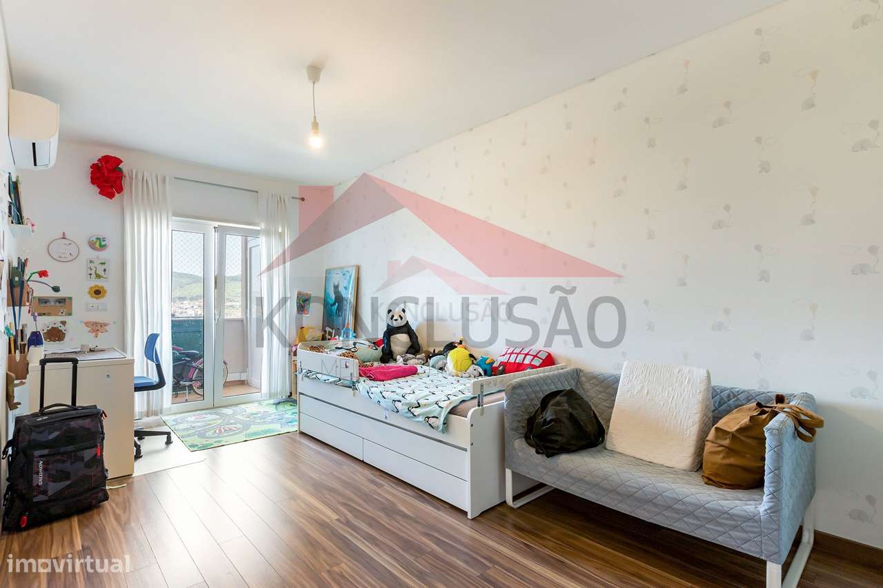 Apartamento T2 na Póvoa de Santa Iria-11