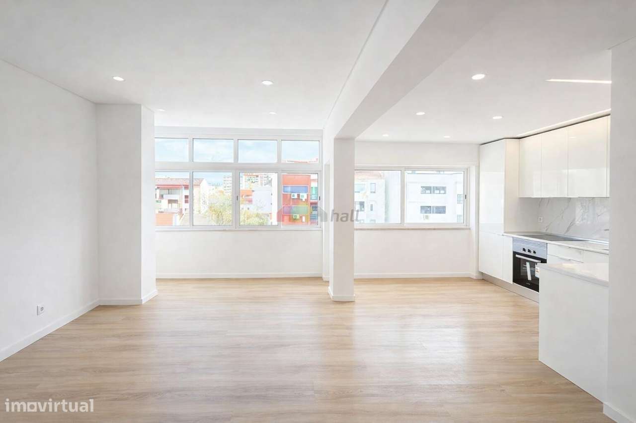 Apartamento T4 totalmente remodelado | Av. Afonso Henriques – Barreiro - Grande imagem: 2/26