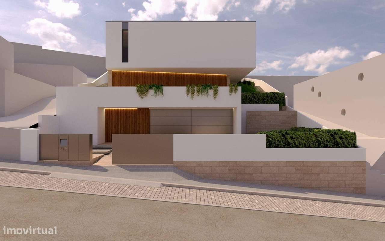 Terreno com Projeto Aprovado para Moradia em Vila Nova de Famalicão-0