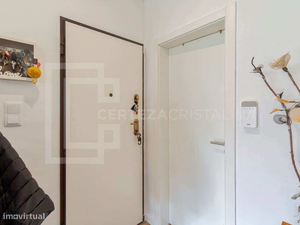 T1 com Terraço na Baixa da Banheira - Grande imagem: 2/23