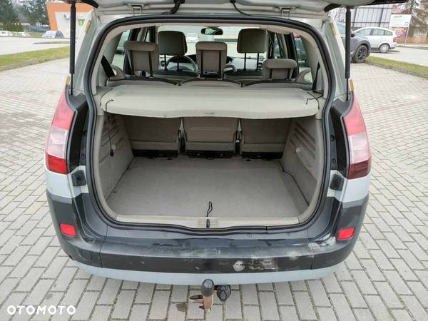 Renault Scenic 1.6 16V Confort Privilege - 16