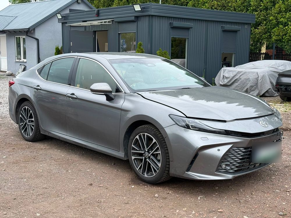 Toyota Camry 2.5 Hybrid Dynamic Force Executive e-CVT 2024