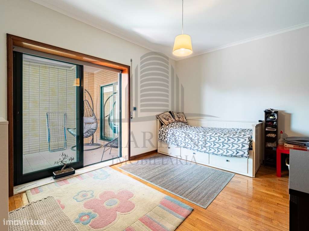 Apartamento T4+1 Duplex em Excelente Estado - Localização Central-19