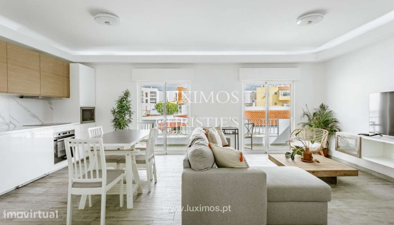 Amplo apartamento T2, à venda em Quarteira, Algarve - Grande imagem: 2/25