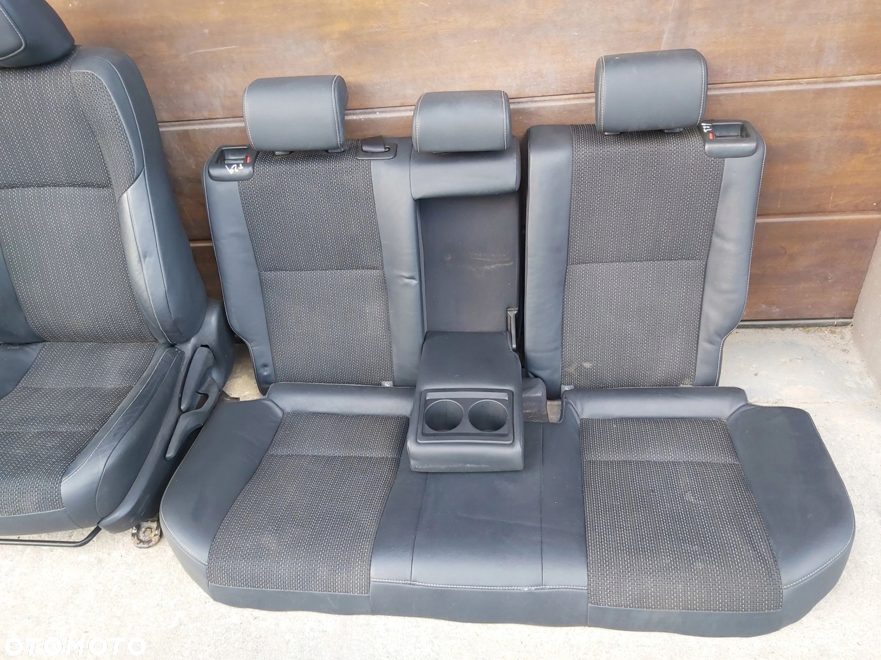 Toyota Auris II fotel półskóra fotele przód tył lewy prawy kanapa komplet - 5