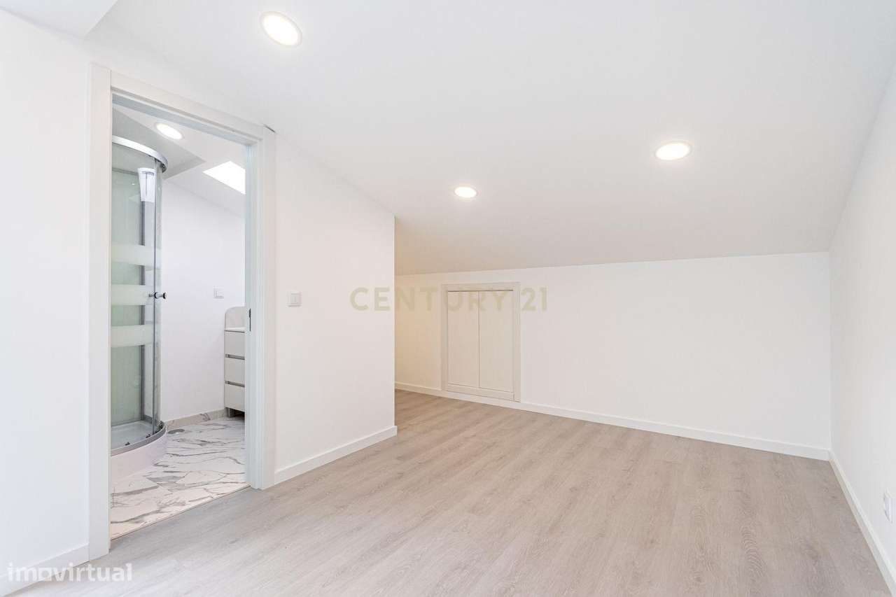 Moradia de charme totalmente renovada com vista aberta sobre vinhas e-36