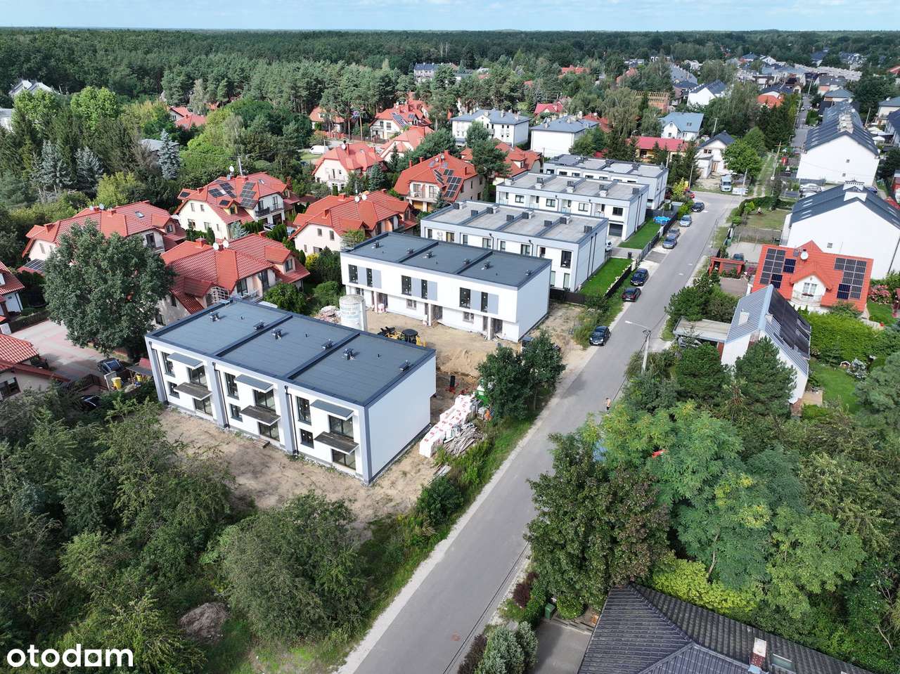 Bezczynszowe Marki ul.Marmurowa OGRÓDEK 2 miejsca parkingowe-2