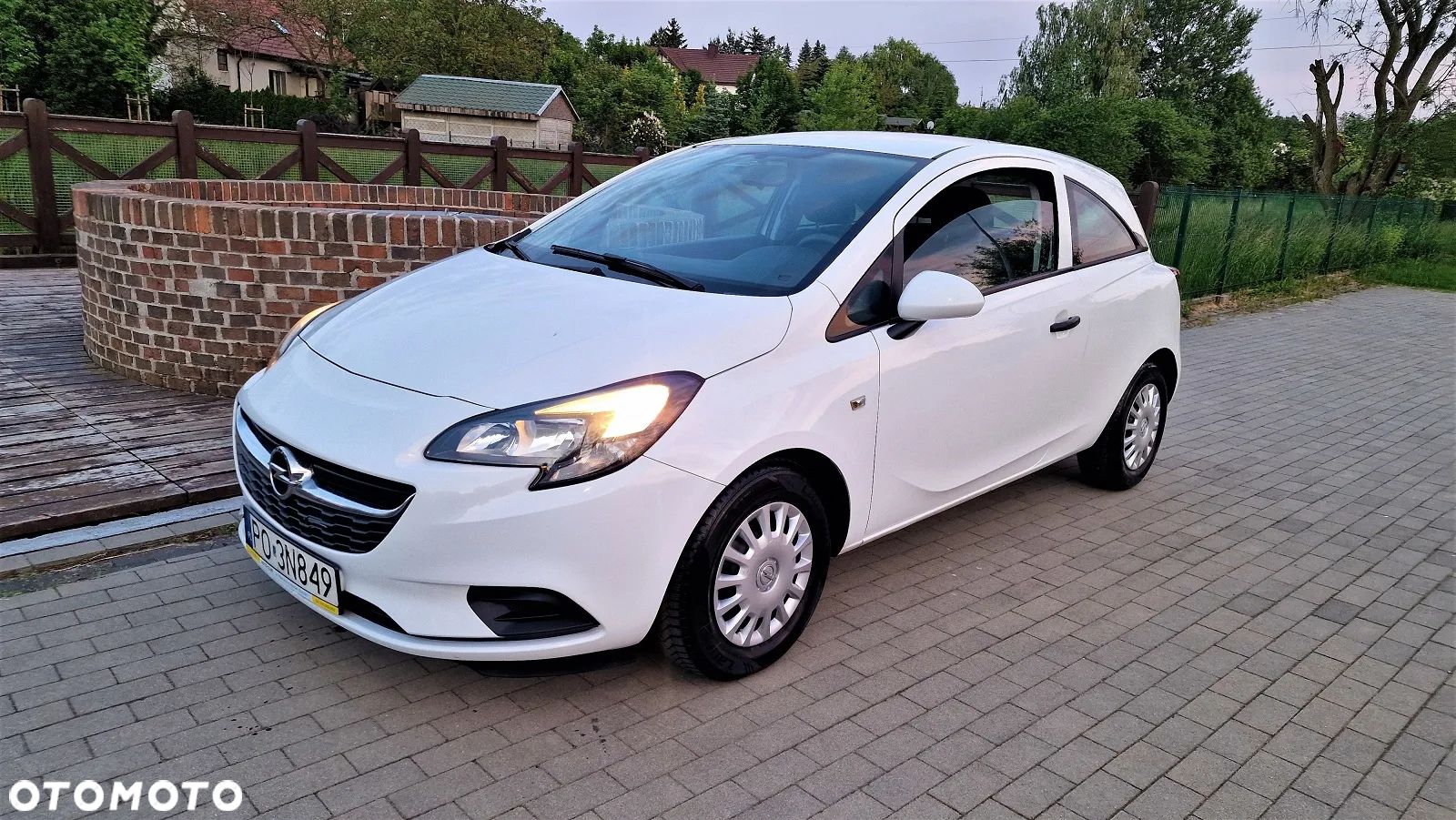 Opel Corsa 1.4 Enjoy - 1