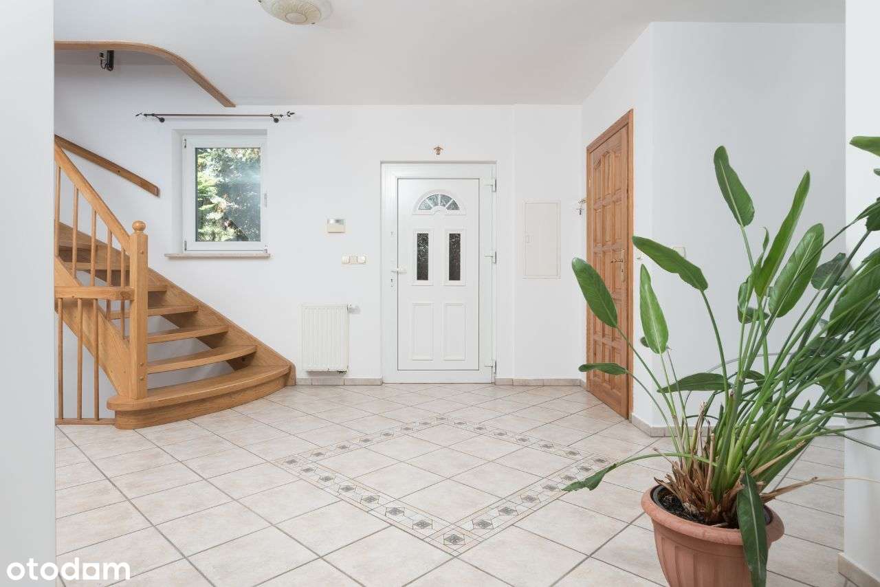 Wyjątkowy dom w Baranowie-10